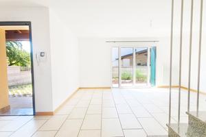 Villa tricamere con giardino