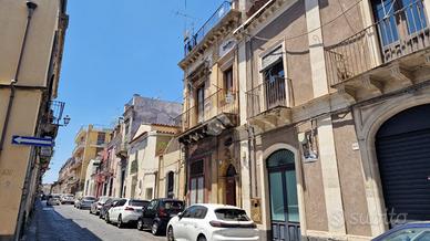 6 LOCALI A ACIREALE