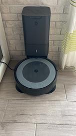Robot aspirapolvere roomba I3+ e Clean Base