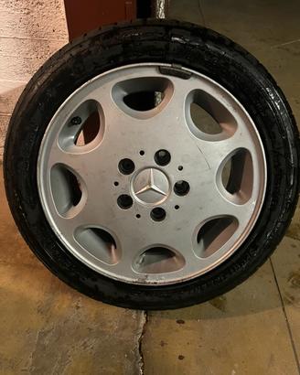 Cerchi in Lega 15 Mercedes Gomme 195 50 15
