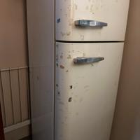Frigo smeg con serpentina danneggiata