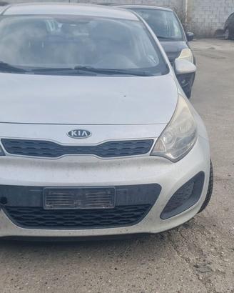 Ricambi kia Rio cofano paraurti anteriore traversa