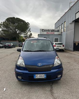 Toyota Yaris Verso 1.3i 16V cat Sol