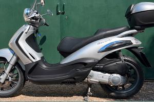 Piaggio Beverly 250 Tourer