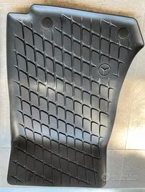 Tappetini anteriori in gomma Mercedes GLC X253