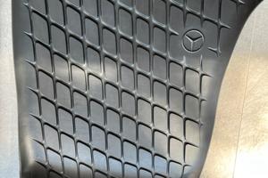 Tappetini anteriori in gomma Mercedes GLC X253