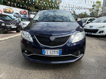 Lancia Ypsilon 1.2 69 CV 5 porte Silver