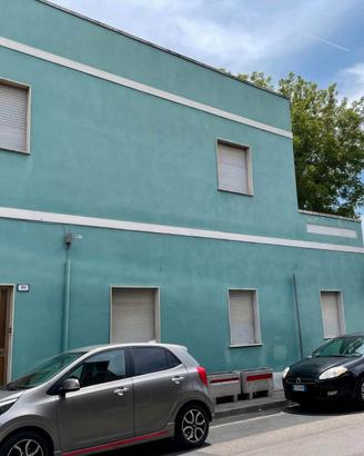 Sestu via Roma, indipendente da riattare, giardino