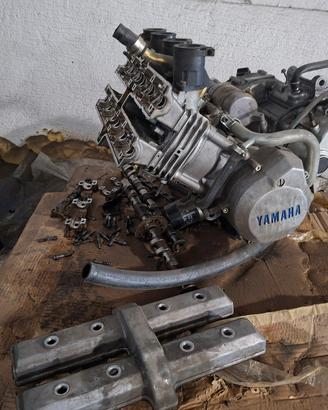 Yamaha fzr 600 genesis