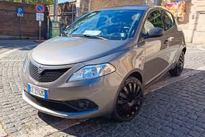 Lancia y unipro