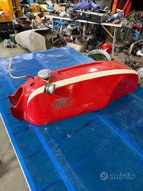 Serbatoio moto Parilla