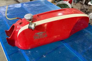 Serbatoio moto Parilla