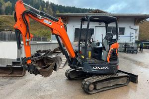 Miniescavatore doosan dx27 2021