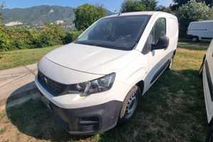 Peugeot partner 1.5 diesel 130 cv 3 posti