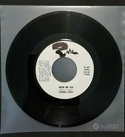 Vanna Leali L'Amore C'è / Non Mi Va 45 giri RARE