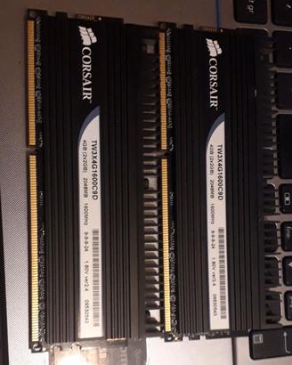 Corsair dominator ddr3 TW3X4G1600C9D 4GB ( 2X2GB)