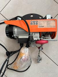 Paranco elettrico 250 kg