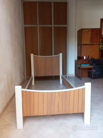 Armadio 3 ante e struttura letto anni '70