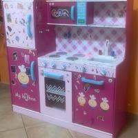 Cucina giocattolo