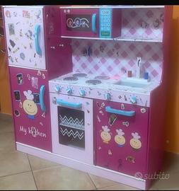 Cucina giocattolo