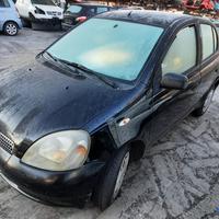 TOYOTA YARIS 2001 - RICAMBI