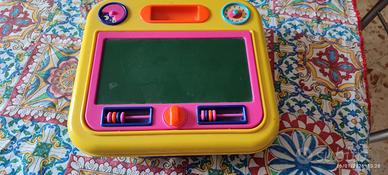 valigetta con lavagna e lettere calamitate