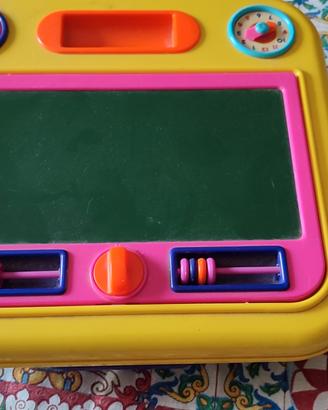 valigetta con lavagna e lettere calamitate