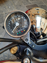 Triumph 900
