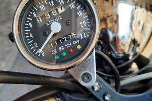 Triumph 900