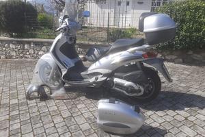 Beverly Piaggio 500 ie