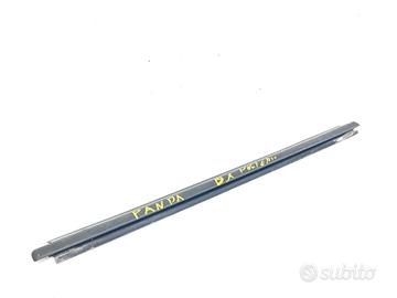 RASCHIAVETRO POSTERIORE DX FIAT Panda 2° Serie 71