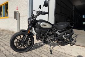 Ducati Scrambler 800 Icon Dark