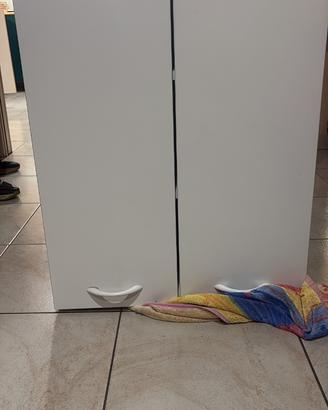 Mobiletto per la casa