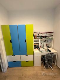 Cameretta armadio  e cassettiera e sedia con ruote