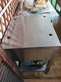 Tavolino in acciaio inox 60x54