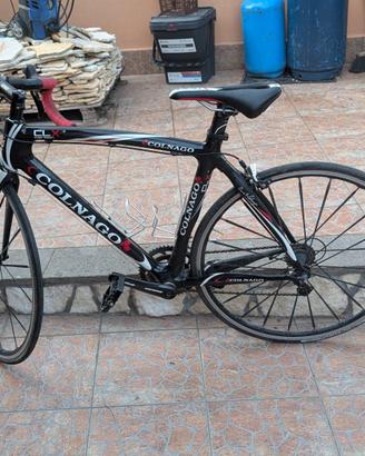 bici da corsa Colnago in carbonio 