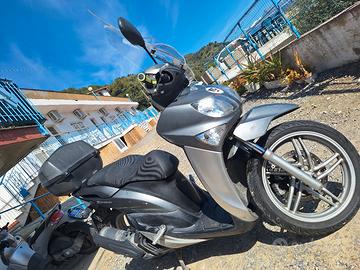 scooter yamaha xcenter 150 cc anno 2017