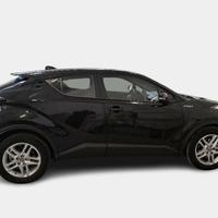 TOYOTA C-HR 1.8H 98CV E-CVT Business