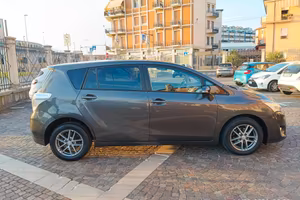 Toyota Verso 