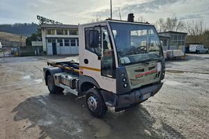 BUCHER BU2002 4X2 SCARRABILE