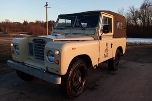 Land Rover 88 