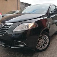 Lancia Ypsilon 1.2 69 CV 5 (da vetrina)