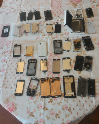 33 Display iphone, samsung con vetro rotto