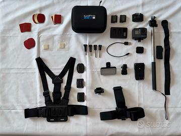GoPro HERO 5 Black + set accessori