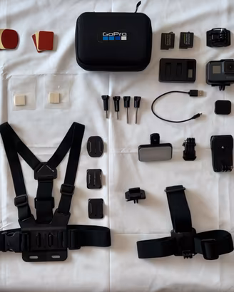 GoPro HERO 5 Black + set accessori