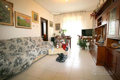 3 LOCALI A CARONNO PERTUSELLA