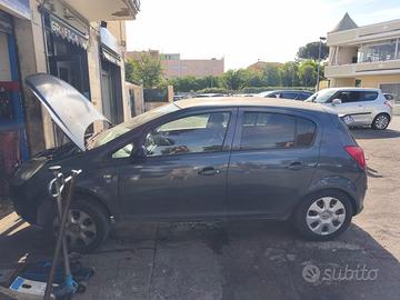 Opel Corsa D 1.2 Benzina 85 CV – 2011 – 140.000 km
