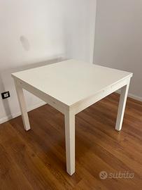 Tavolo Ikea BJUTSTA