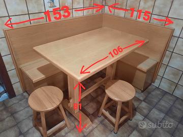 Tavolo e panca angolare