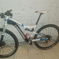 Cannondale biammortizzata 